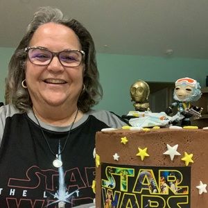 Meet your Posher, Mayra